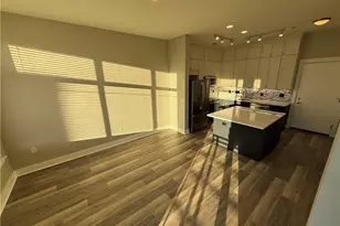 810 W 4th St, Winston-Salem, NC 27101 - Photo 5