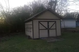 3303 Frost Pl, Greensboro, NC 27405 - Photo 9