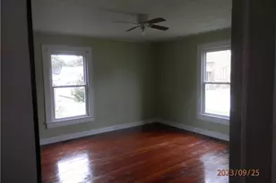 172 Davie St, Cooleemee, NC 27014 - Photo 3