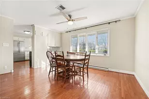 914 Oakcrest Dr, Reidsville, NC 27320 - Photo 9