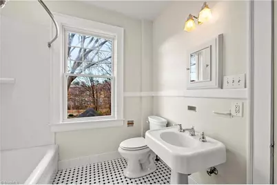 614 West End Boulevard, Winston-Salem, NC 27101 - Photo 25