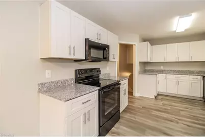 2931 Carrollwood Drive, Winston-Salem, NC 27103 - Photo 5