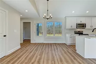 527 Grooms Rd, Reidsville, NC 27320 - Photo 17