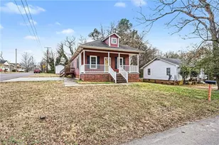 611 Tussey St, Lexington, NC 27292 - Photo 3