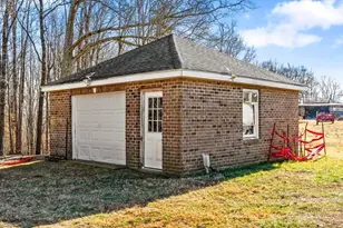 737 Sandy Cross Rd, Reidsville, NC 27320 - Photo 39