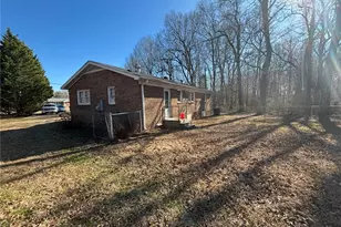 6912 Harlow Dr, Archdale, NC 27263 - Photo 5