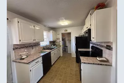 6912 Harlow Drive, Archdale, NC 27263 - Photo 17