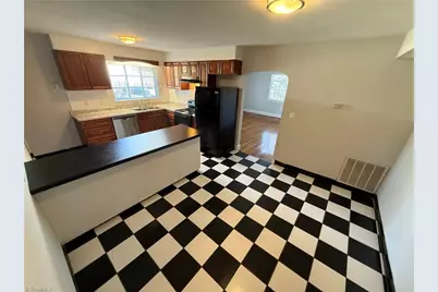 711 W First Street #B, Winston-Salem, NC 27101 - Photo 5