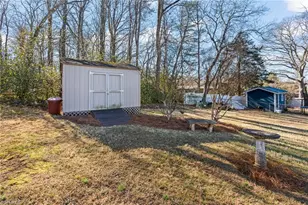 2227 Meloine Ln, Greensboro, NC 27407 - Photo 39