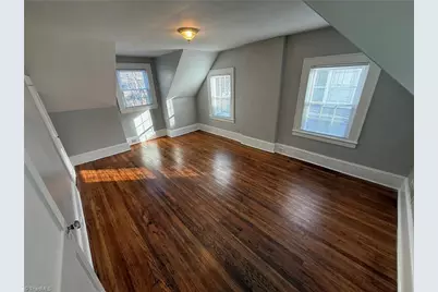 114 S Sunset Drive, Winston-Salem, NC 27101 - Photo 9