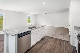 3423 Robindale Dr, Winston-Salem, NC 27107 - Photo 5