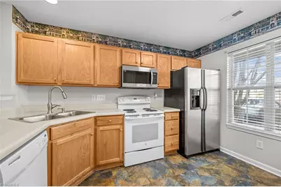 21 Mary Beth Circle, Greensboro, NC 27407 - Photo 5