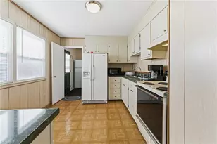 1012 Jefferson St, High Point, NC 27260 - Photo 9