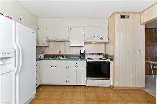 1012 Jefferson St, High Point, NC 27260 - Photo 11