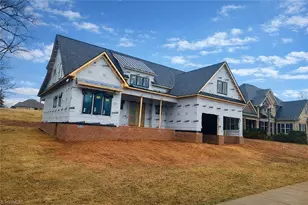 1062 Lochshire Dr, Burlington, NC 27215 - Photo 3