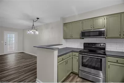 2724 Windy Crossing, Winston-Salem, NC 27127 - Photo 9