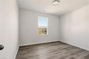 854 W 12th St, Winston-Salem, NC 27105 - Photo 19