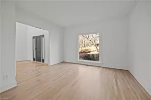 5305 Coveview Ct, Greensboro, NC 27407 - Photo 9