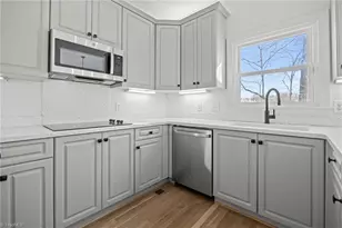 5305 Coveview Ct, Greensboro, NC 27407 - Photo 13