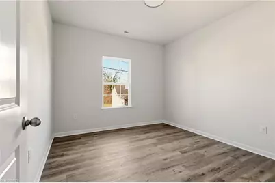 858 W 12th Street, Winston-Salem, NC 27105 - Photo 19