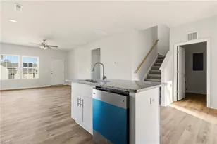 858 W 12th St, Winston-Salem, NC 27105 - Photo 7