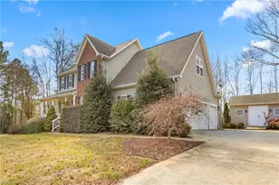 107 Cottonwood Ln, Summerfield, NC 27358 - Photo 5