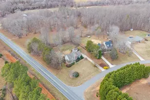 107 Cottonwood Ln, Summerfield, NC 27358 - Photo 45