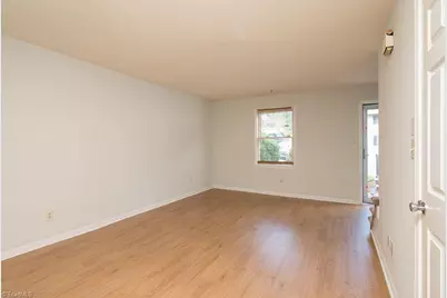 4012 S Bend Drive #115, Winston-Salem, NC 27107 - Photo 3