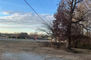 606 Unity St, Thomasville, NC 27360 - Photo 15