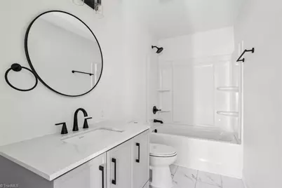 200 Salem Street, Thomasville, NC 27360 - Photo 29