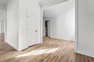 200 Salem St, Thomasville, NC 27360 - Photo 13