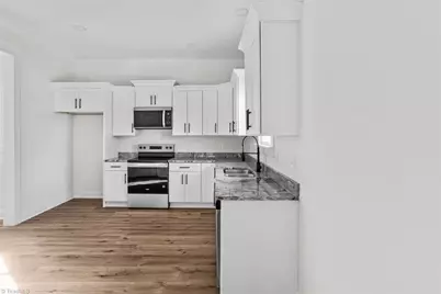 200 Salem Street, Thomasville, NC 27360 - Photo 15