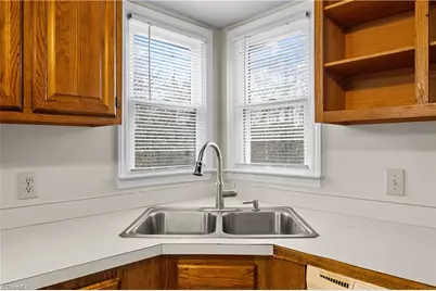 4203 Hunting Meadow Road, Greensboro, NC 27406 - Photo 15