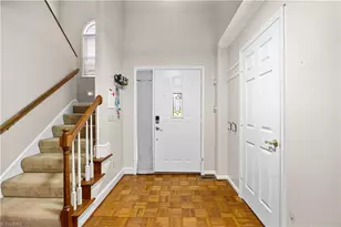 4203 Hunting Meadow Rd, Greensboro, NC 27406 - Photo 5