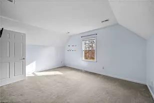 4203 Hunting Meadow Rd, Greensboro, NC 27406 - Photo 31