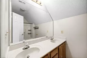 4203 Hunting Meadow Rd, Greensboro, NC 27406 - Photo 33