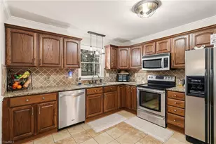 896 Oakhaven Forest Dr, Winston-Salem, NC 27105 - Photo 33