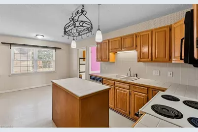 3011 Colony Drive, Jamestown, NC 27282 - Photo 7