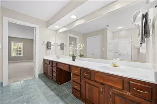 3905 Badenridge Ct, Greensboro, NC 27407 - Photo 31