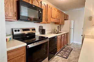 3701 Cotswold Terrace, Greensboro, NC 27410 - Photo 11