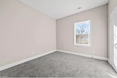 105 Charles Street, Thomasville, NC 27360 - Photo 19