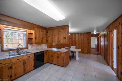 5021 Selena Street, Winston-Salem, NC 27106 - Photo 5