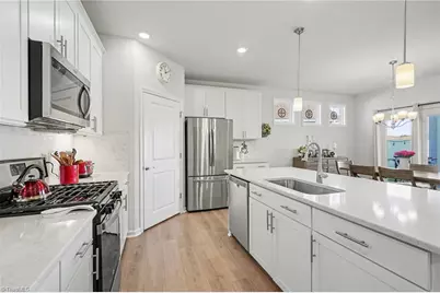 4463 Sapphire Court, Clemmons, NC 27012 - Photo 7