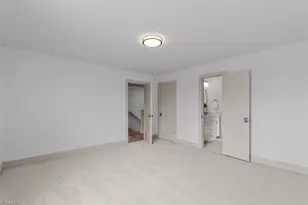 2015 Bob Jessup Dr, Greensboro, NC 27455 - Photo 37