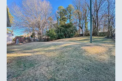 1012 Meadowbrook Boulevard, High Point, NC 27260 - Photo 15