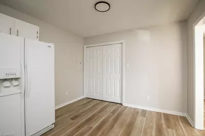 3003 E Wendover Avenue, Greensboro, NC 27405 - Photo 5