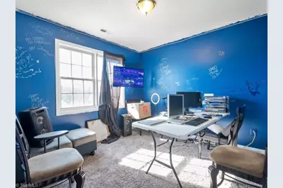 4720 Valley Stream Drive, Raleigh, NC 27616 - Photo 17