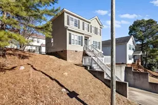 4720 Valley Stream Dr, Raleigh, NC 27616 - Photo 3