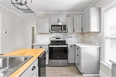 406 Sullivan Street, Thomasville, NC 27360 - Photo 11