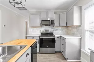 406 Sullivan St, Thomasville, NC 27360 - Photo 11